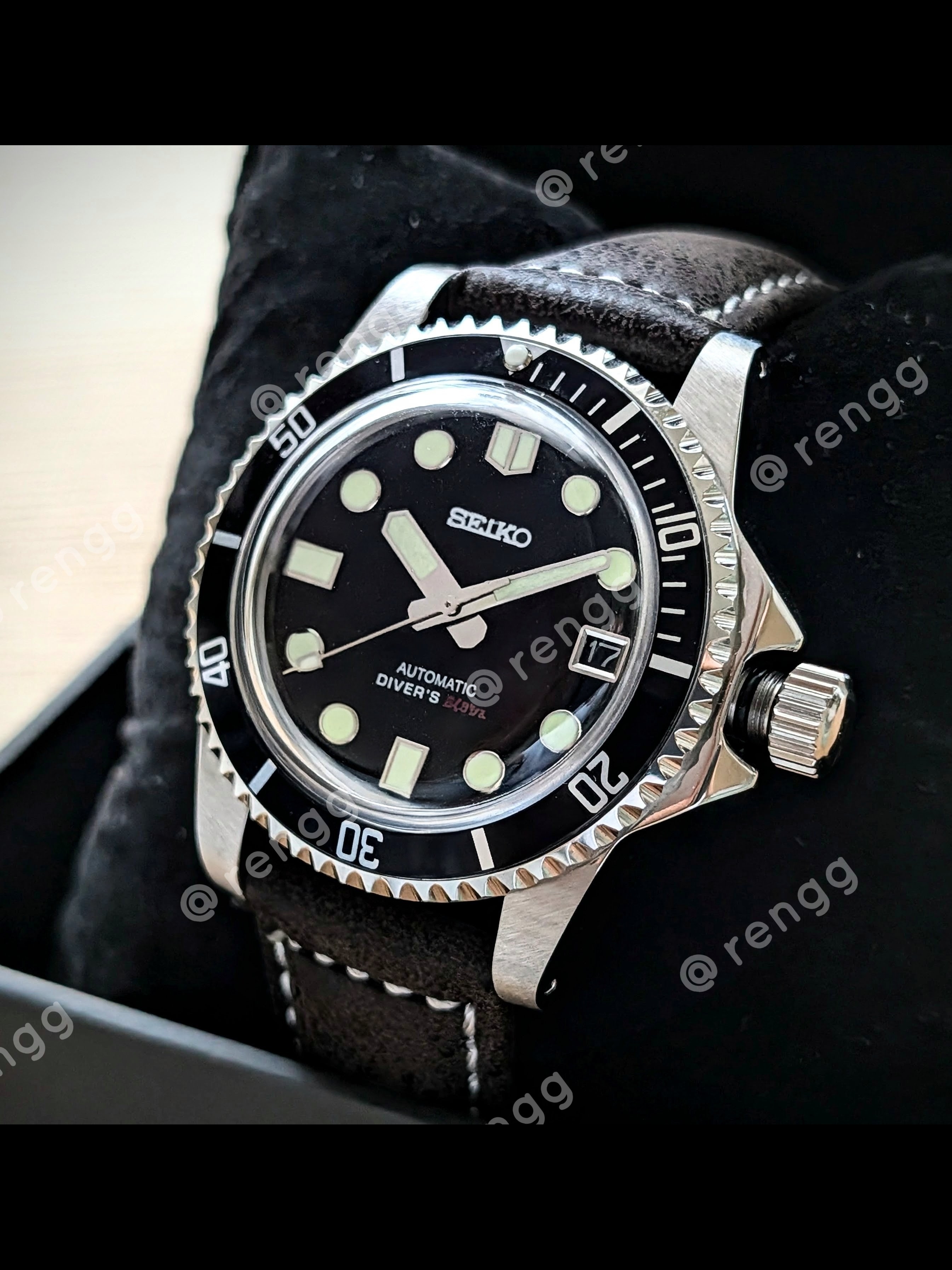Easy Read 39mm Black Seiko Automatic Diver's Mod Watch Double Dome 24jewels